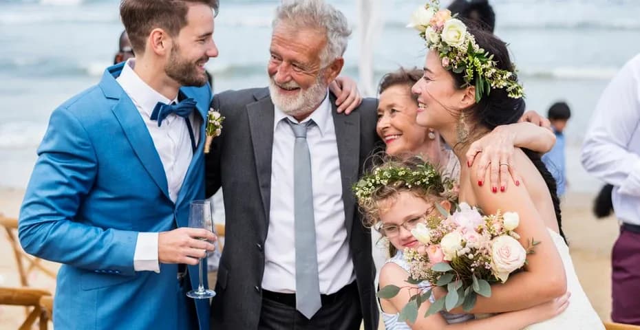 Wesele po 50: Odkryj strój, który odejmie lat i doda blasku!